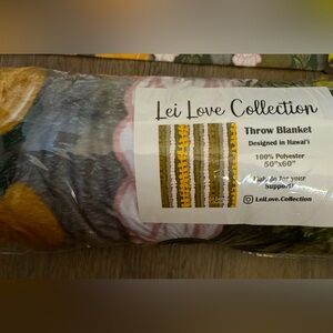 Hawaiian Lei Throw Blanket